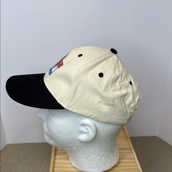 Handyman Beige and Black Cap - Picture 2 of 6